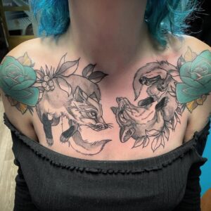 tatuaje pecho mujer